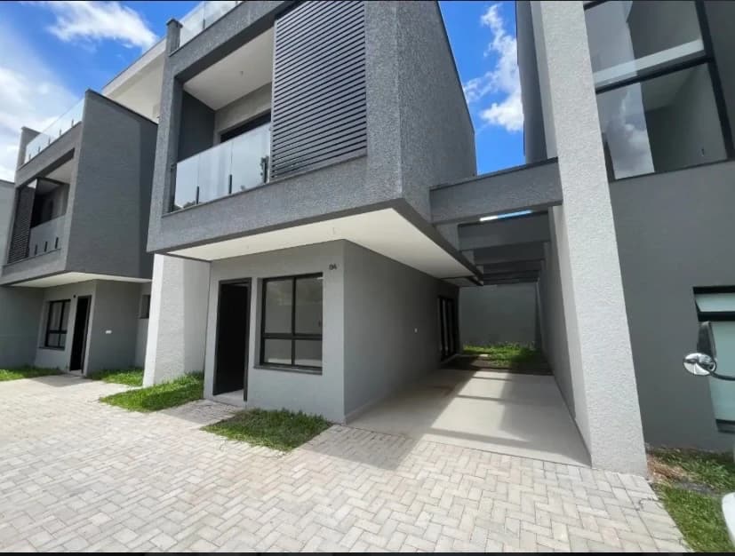 Sobrado novo no Portão valor 990 mil em condomínio 